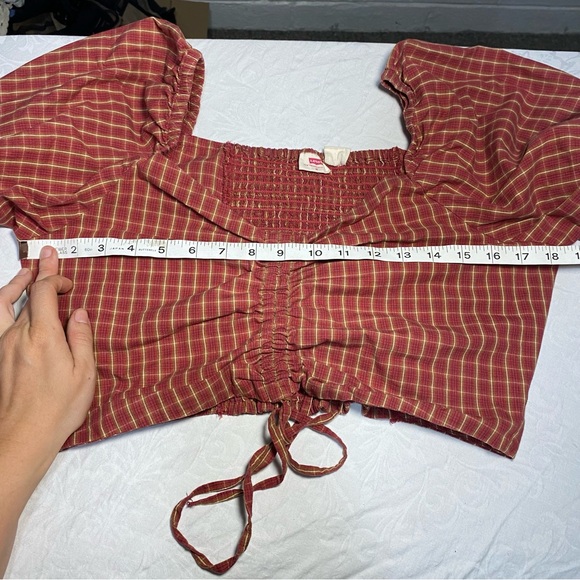 Levi’s Puff Sleeve Plaid Ruched Crop Top Devin Medium Women’s Red Long Sleeve - Picture 10 of 16